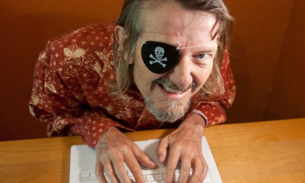 La Realidad de los Programas Pirateados: Riesgos y Consecuencias para tu Negocio